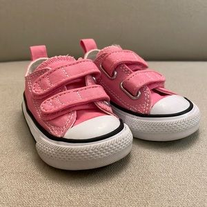 Infant pink Converse All Stars